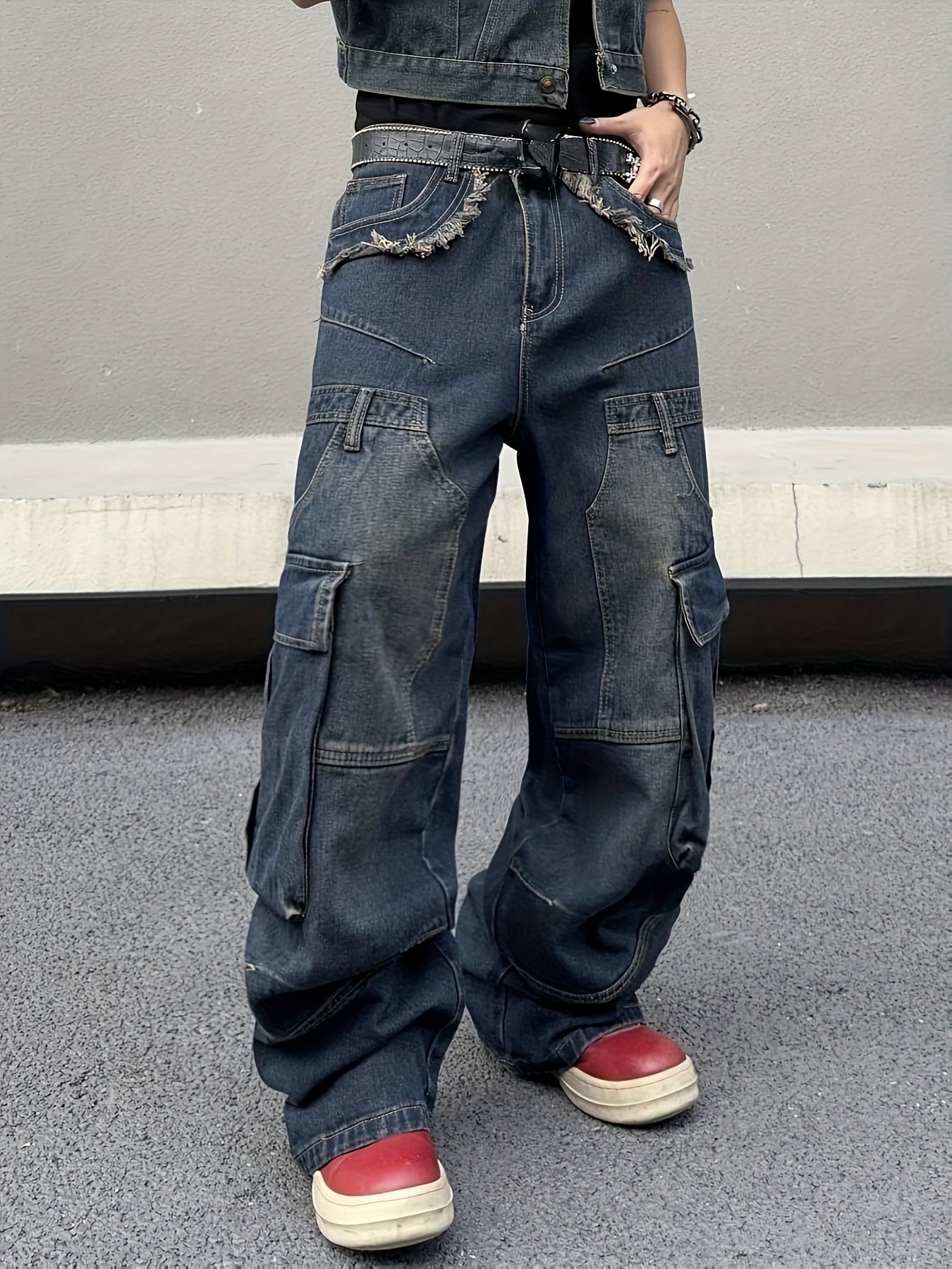 Distressed Multi-Pocket Baggy Cargo Jeans